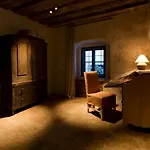 Townhouse Weisses Kreuz Boutiquehotel